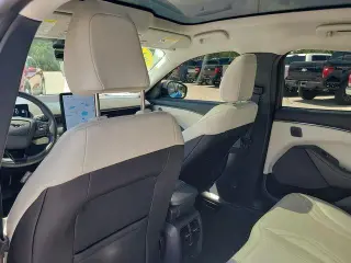 Ford Mustang Mach-E 2023 Premium 4p SUV