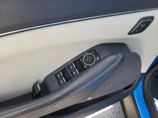 Ford Mustang Mach-E 2023 Premium 4p SUV