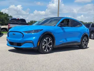 Ford Mustang Mach-E 2023 Premium 4p SUV