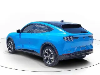 Ford Mustang Mach-E 2023 Premium 4p SUV