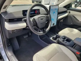 Ford Mustang Mach-E 2025 Premium 4p SUV