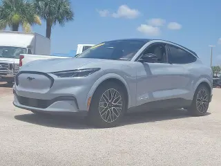 Ford Mustang Mach-E 2025 Premium 4p SUV