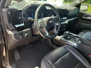 Chevrolet Silverado 1500 2023 4x4 LTZ 4p Crew Cab 5.8 ft. SB