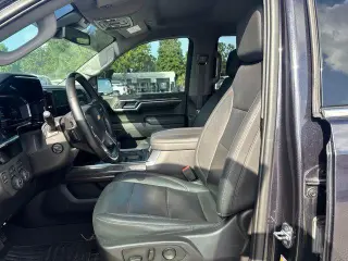 Chevrolet Silverado 1500 2023 4x4 LTZ 4p Crew Cab 5.8 ft. SB