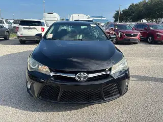 Toyota Camry 2017 SE 4dr Sedan