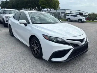 Toyota Camry 2024 SE 4p Sedan