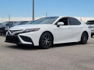 Toyota Camry 2024 SE 4p Sedan
