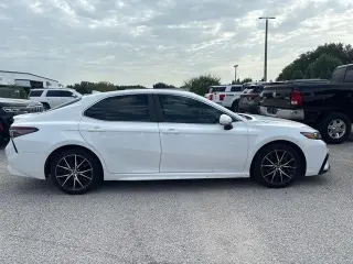 Toyota Camry 2024 SE 4p Sedan
