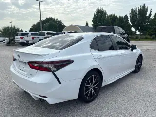 Toyota Camry 2024 SE 4p Sedan