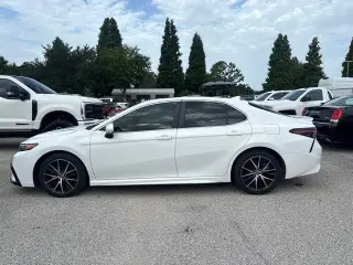 Toyota Camry 2024 SE 4p Sedan