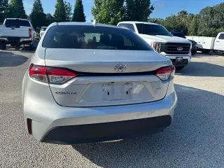 Toyota Corolla 2024 LE 4p Sedan