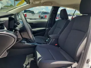 Toyota Corolla 2024 LE 4p Sedan