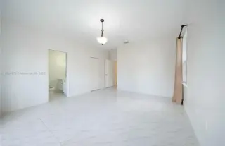 3 Bedroom 2Bath in westchester