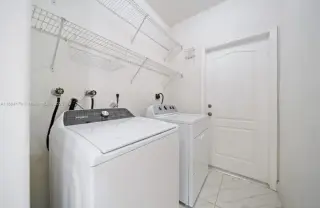 3 Bedroom 2Bath in westchester