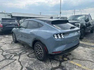 Ford Mustang Mach-E 2024 AWD Premium 4 puertas SUV