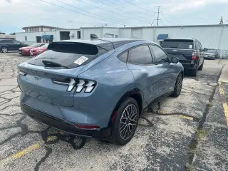 Ford Mustang Mach-E 2024 AWD Premium 4 puertas SUV