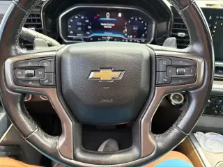 Chevrolet Silverado 1500 2022 4x4 High Country 4 puertas Cabina Crew 5.8 pies. SB