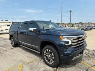 Chevrolet Silverado 1500 2022 4x4 High Country 4 puertas Cabina Crew 5.8 pies. SB