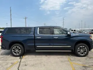 Chevrolet Silverado 1500 2022 4x4 High Country 4 puertas Cabina Crew 5.8 pies. SB