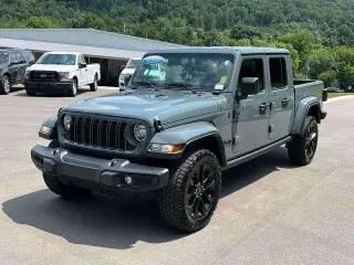 Jeep Gladiator 2025 4x4 Sport 4 puertas Crew Cab 5.0 pies SB