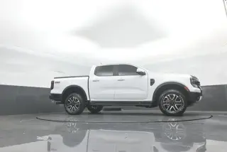 Ford Ranger 2024 4x4 Lariat 4 puertas SuperCrew 5.0 ft. SB