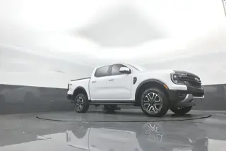 Ford Ranger 2024 4x4 Lariat 4 puertas SuperCrew 5.0 ft. SB