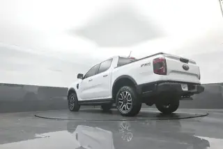 Ford Ranger 2024 4x4 Lariat 4 puertas SuperCrew 5.0 ft. SB
