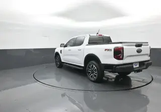 Ford Ranger 2024 4x4 Lariat 4 puertas SuperCrew 5.0 ft. SB
