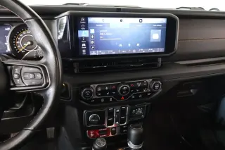 Jeep Gladiator 2024 4x4 Mojave 4 puertas Crew Cab 5.0 pies. SB
