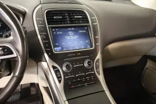 Lincoln Nautilus 2019 Select 4dr SUV