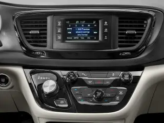 Chrysler Pacifica 2017 Touring-L Minivan 4puertas