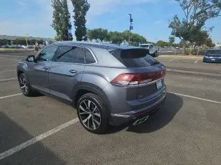 Volkswagen Atlas Cross Sport 2024 AWD SEL Premium R-Line 4Motion 4p SUV