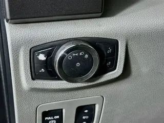 Ford F-150 2016 4x2 XLT 4 puertas SuperCab 6.5 pies. SB