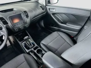 Kia Forte 2018 LX 4p Sedan 6A