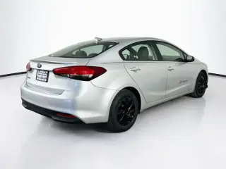 Kia Forte 2018 LX 4p Sedan 6A