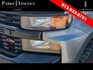 Chevrolet Silverado 1500 2021 4x4 Custom Trail Boss 4 puertas Cabina Crew 5.8 pies. SB
