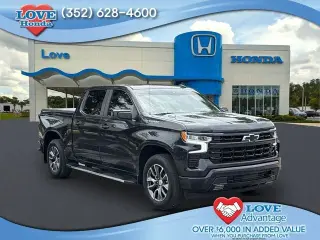 Chevrolet Silverado 1500 2024 4x2 RST 4 puertas Cabina Crew 5.8 pies. Caja corta