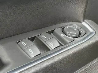 Chevrolet Silverado 1500 2024 4x2 RST 4 puertas Cabina Crew 5.8 pies. Caja corta