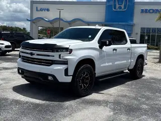 Chevrolet Silverado 1500 2021 4x4 LTZ 4 puertas Cabina Crew 5.8 pies. SB