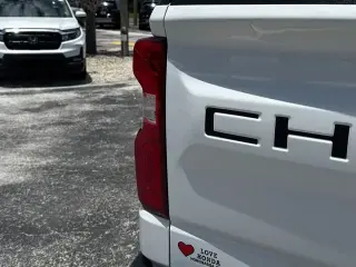 Chevrolet Silverado 1500 2021 4x4 LTZ 4 puertas Cabina Crew 5.8 pies. SB