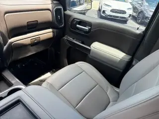 Chevrolet Silverado 1500 2021 4x4 LTZ 4 puertas Cabina Crew 5.8 pies. SB