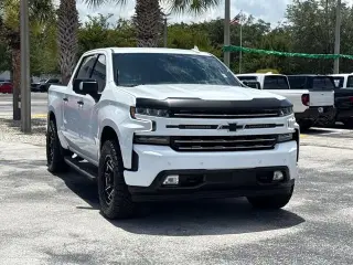 Chevrolet Silverado 1500 2021 4x4 LTZ 4 puertas Cabina Crew 5.8 pies. SB