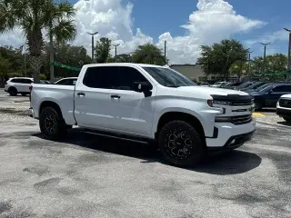 Chevrolet Silverado 1500 2021 4x4 LTZ 4 puertas Cabina Crew 5.8 pies. SB