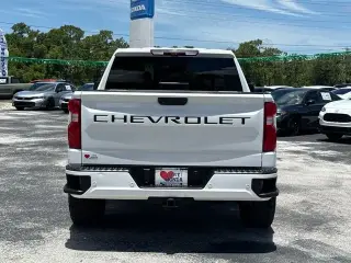 Chevrolet Silverado 1500 2021 4x4 LTZ 4 puertas Cabina Crew 5.8 pies. SB