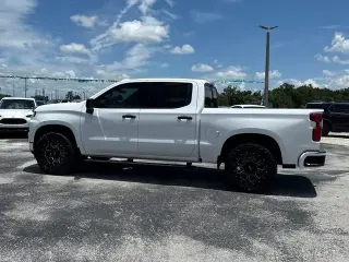 Chevrolet Silverado 1500 2021 4x4 LTZ 4 puertas Cabina Crew 5.8 pies. SB