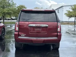 GMC Yukon 2019 4x2 Denali 4 puertas SUV