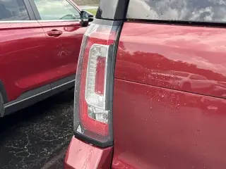 GMC Yukon 2019 4x2 Denali 4 puertas SUV