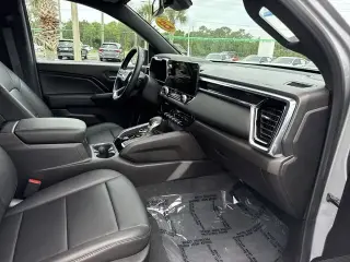 GMC Canyon 2023 4x4 Elevation 4 puertas Cabina Crew 5 pies. SB