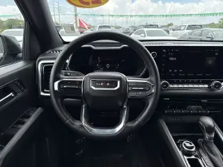 GMC Canyon 2023 4x4 Elevation 4 puertas Cabina Crew 5 pies. SB