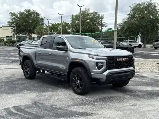 GMC Canyon 2023 4x4 Elevation 4 puertas Cabina Crew 5 pies. SB